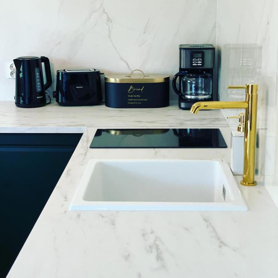 Apartament Tsuru Dziwnówek Exteriör bild