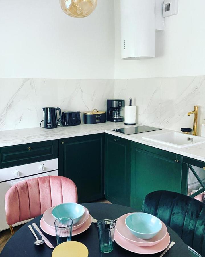 Apartament Tsuru Dziwnówek Exteriör bild