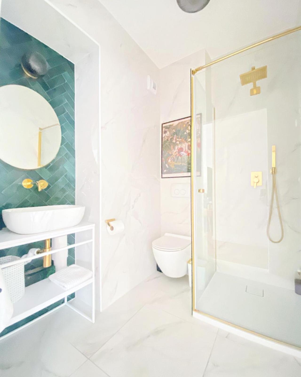 Apartament Tsuru Dziwnówek Exteriör bild